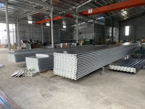 Tôn xốp Bình Phước chống nóng 3 lớp có ưu điểm gì